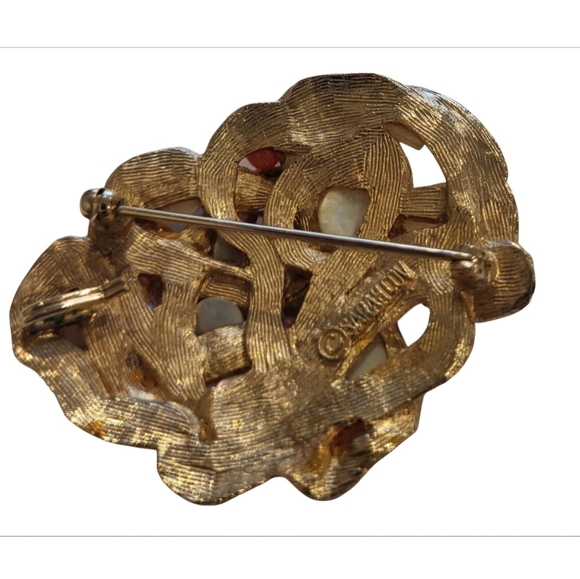 VTG Sarah Coventry Royal Hawaiian MOP Faux Coral Pendant Brooch Pin Gold Tone - Picture 2 of 5